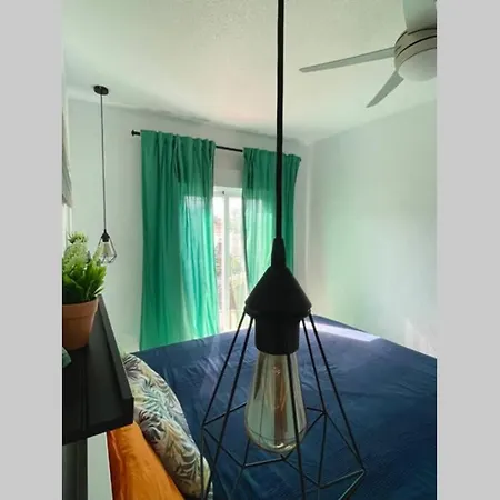 Bungalow With Swimming Pool And Solarium Dom wakacyjny Torrevieja